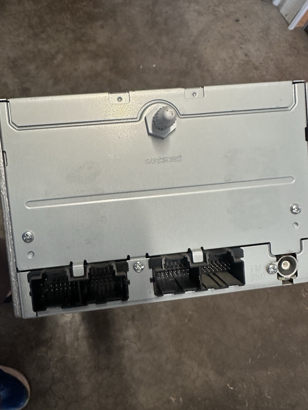 2007-2014 Chevy TAHOE Suburban GMC Yukon CD/DVD Radio USB input & 3.5 AUX MP3