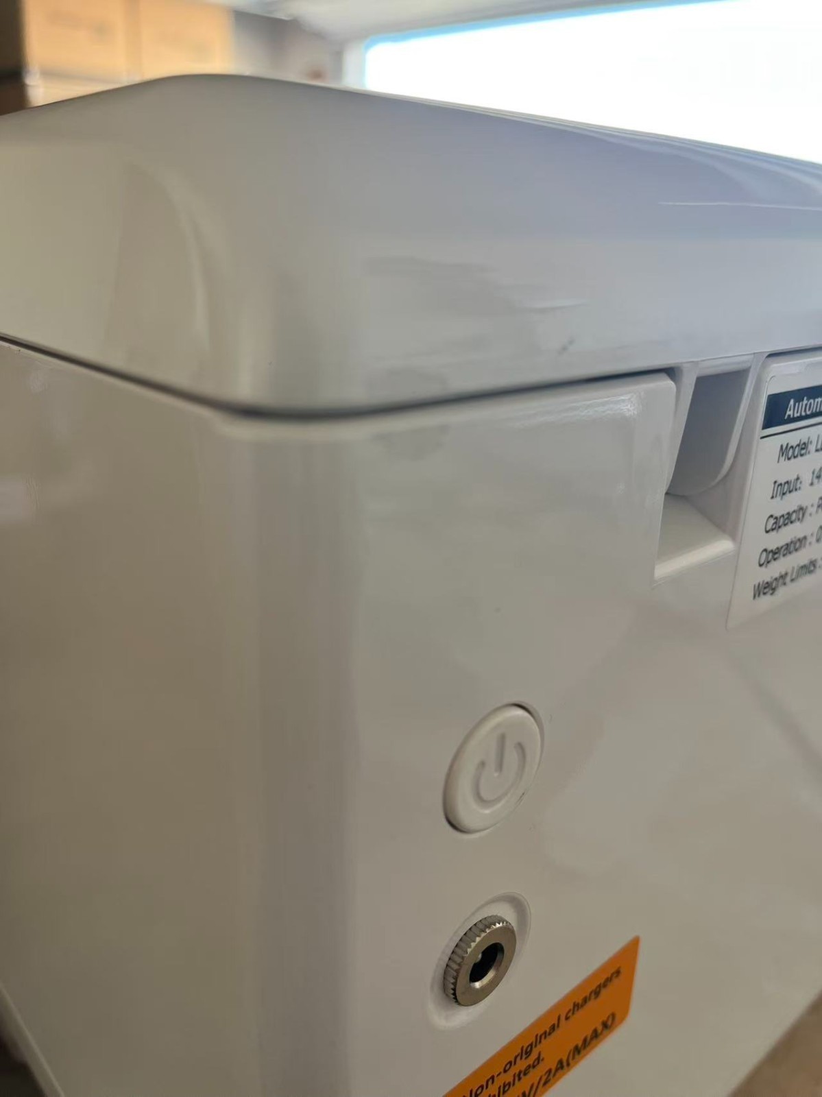 MODIWELL Dry Flush Toilet, LE-310 White, Used-Class B