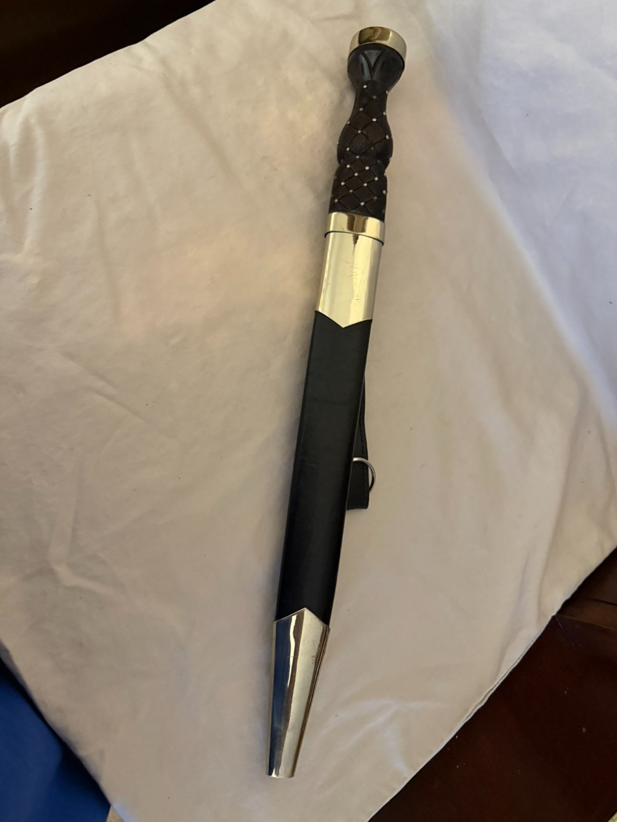 Windlass Steelcraft Dagger w/ scabbard, with etched blade