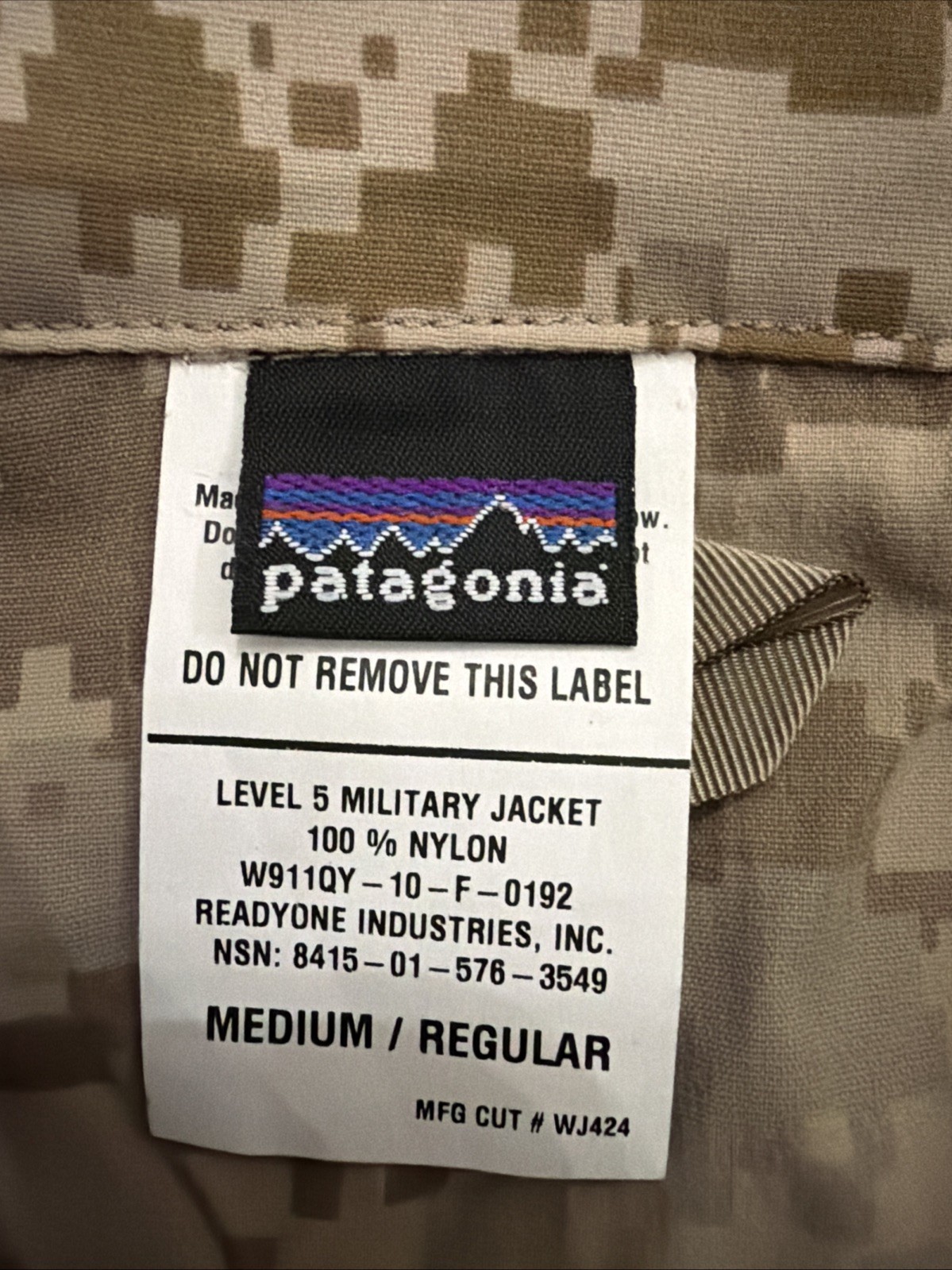 Patagonia AOR1 Level 5 Military Hooded Jacket Medium Regular