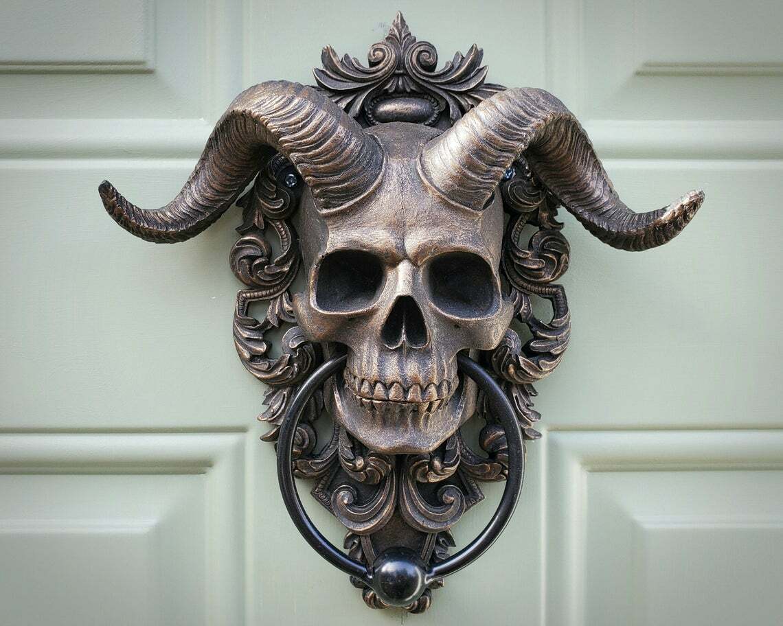 Skull Door Knocker, Horned, Gothic Decor, Oddities, Halloween Decoration, Skulls