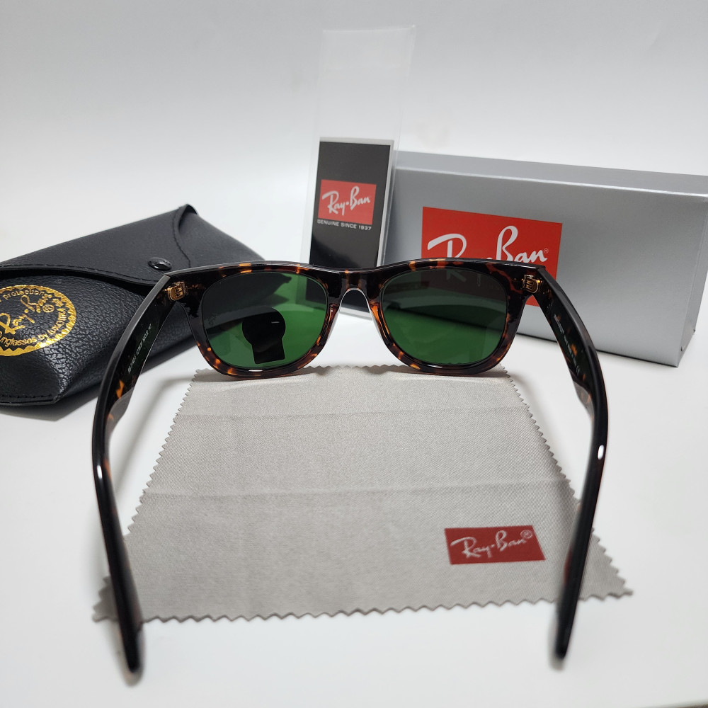 Ray-Ban RB2140 Wayfarer Classic Sunglasses Tortoise Frame Green Glass Lens 50 mm