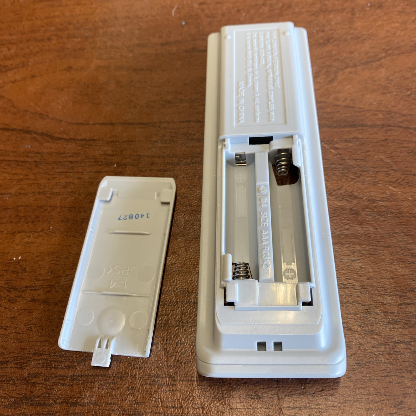 Sony ZS-YN7 Portable Boombox CD/R-RW AM/FM RADIO MegaBass W Remote No Batt Cover