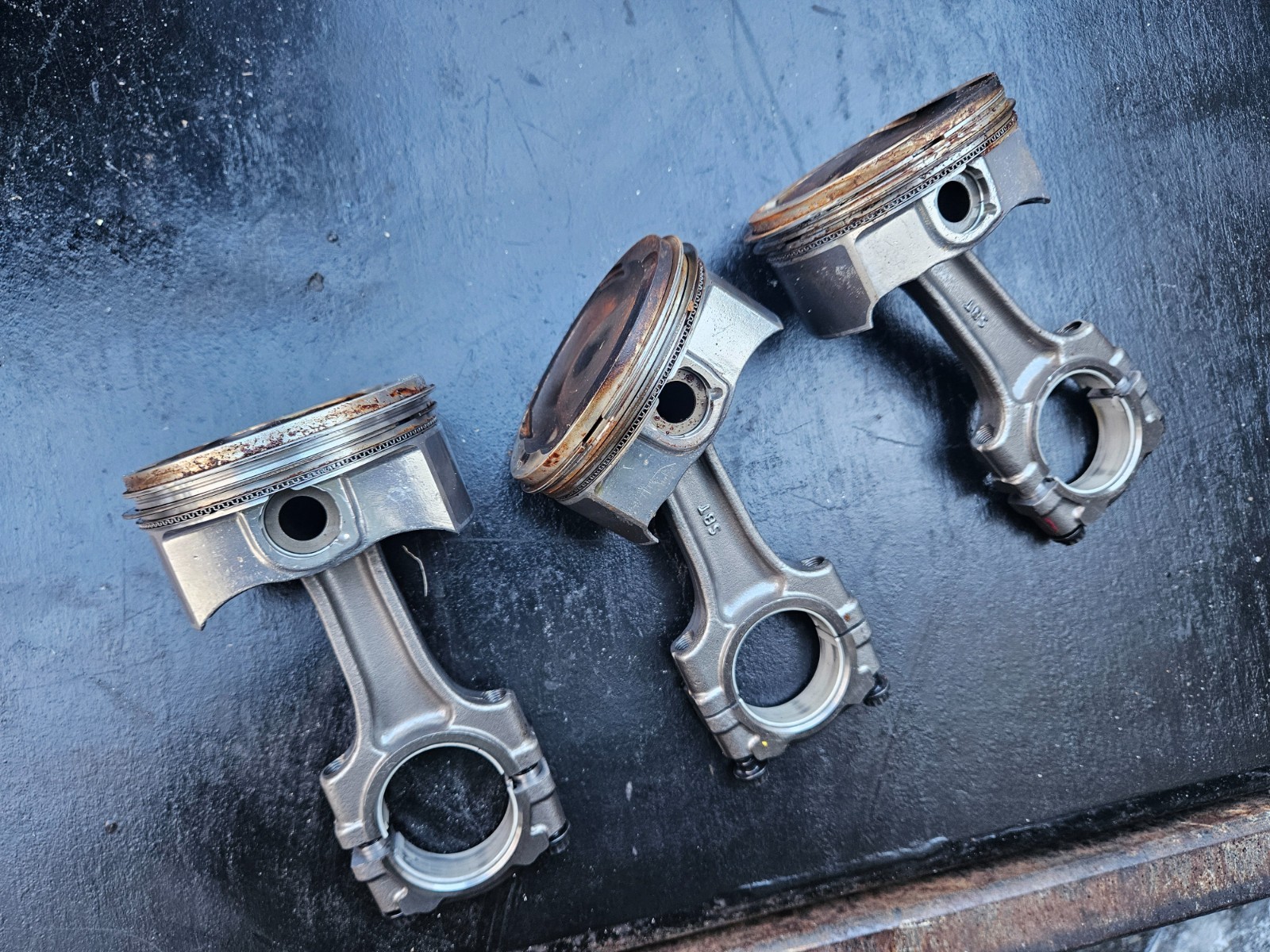 Sea Doo 2009 RXT 255 sc      PISTONS WITH SBT CRANK RODS