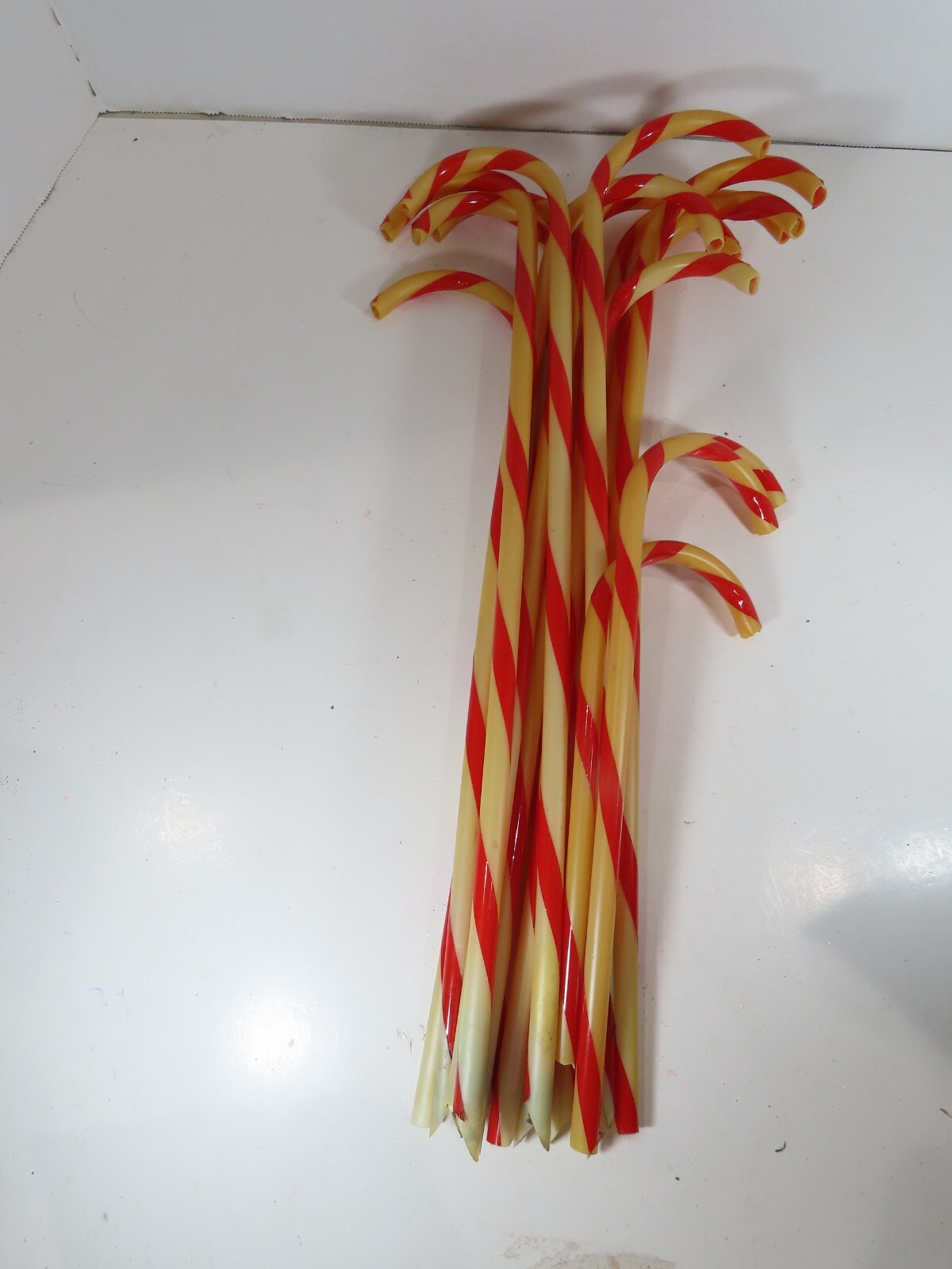 Candy Cane Lawn Ornaments Christmas Decor Plastic Lot Assorted Sizes C9374