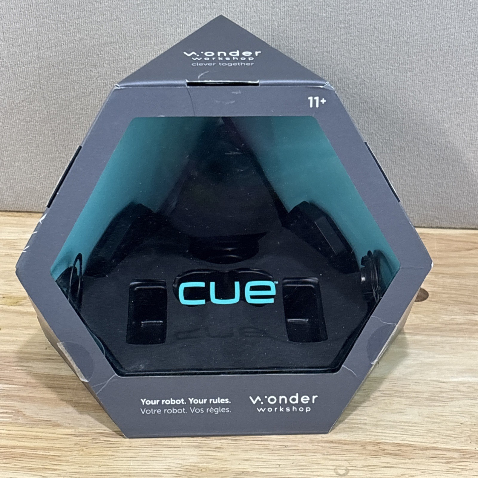 Wonder Workshop CUE Coding Cleverbot QU01 - Works!