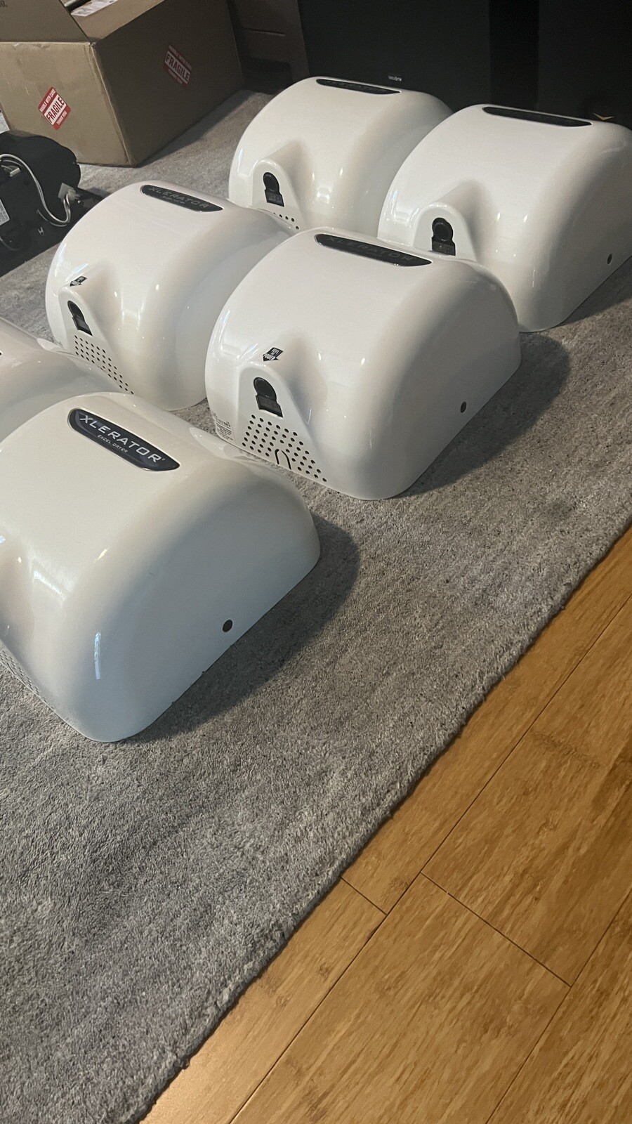 XLERATOR HAND DRYER XL-W NO TOUCH WALL MOUNT BATHROOM EXCEL XL C BW WHITE METAL