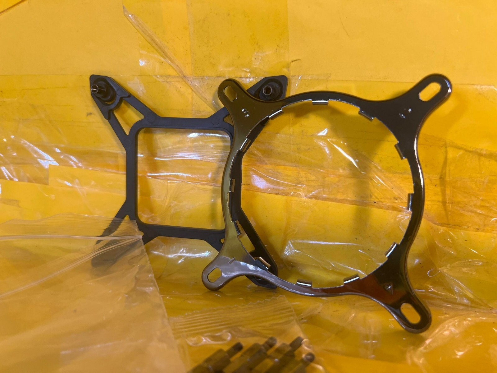 ASUS Intel LGA1700 Mounting Bracket Kit For AIO CPU Cooler ROG RYUJIN STRIX RYUO