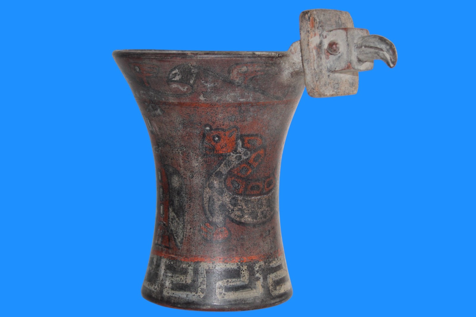 Museum Replica of a Pre Columbian Artifact Peru Big Tiahuanaco Condor Beaker B09