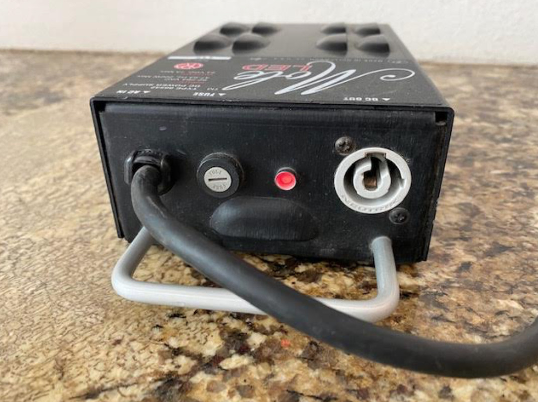 Mole LED type 86542 DC power supply