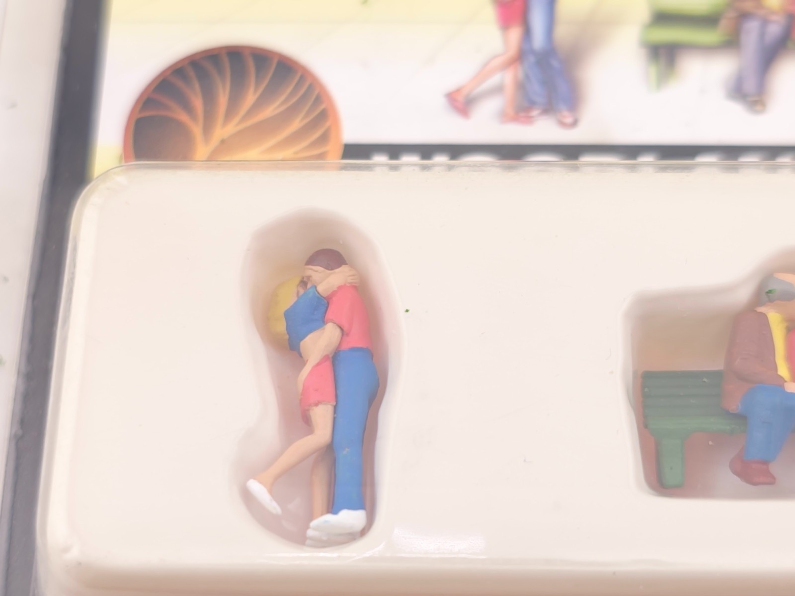 Woodland Scenics HO Scale Lovers A1833 Figures People Model Train Layout NEW