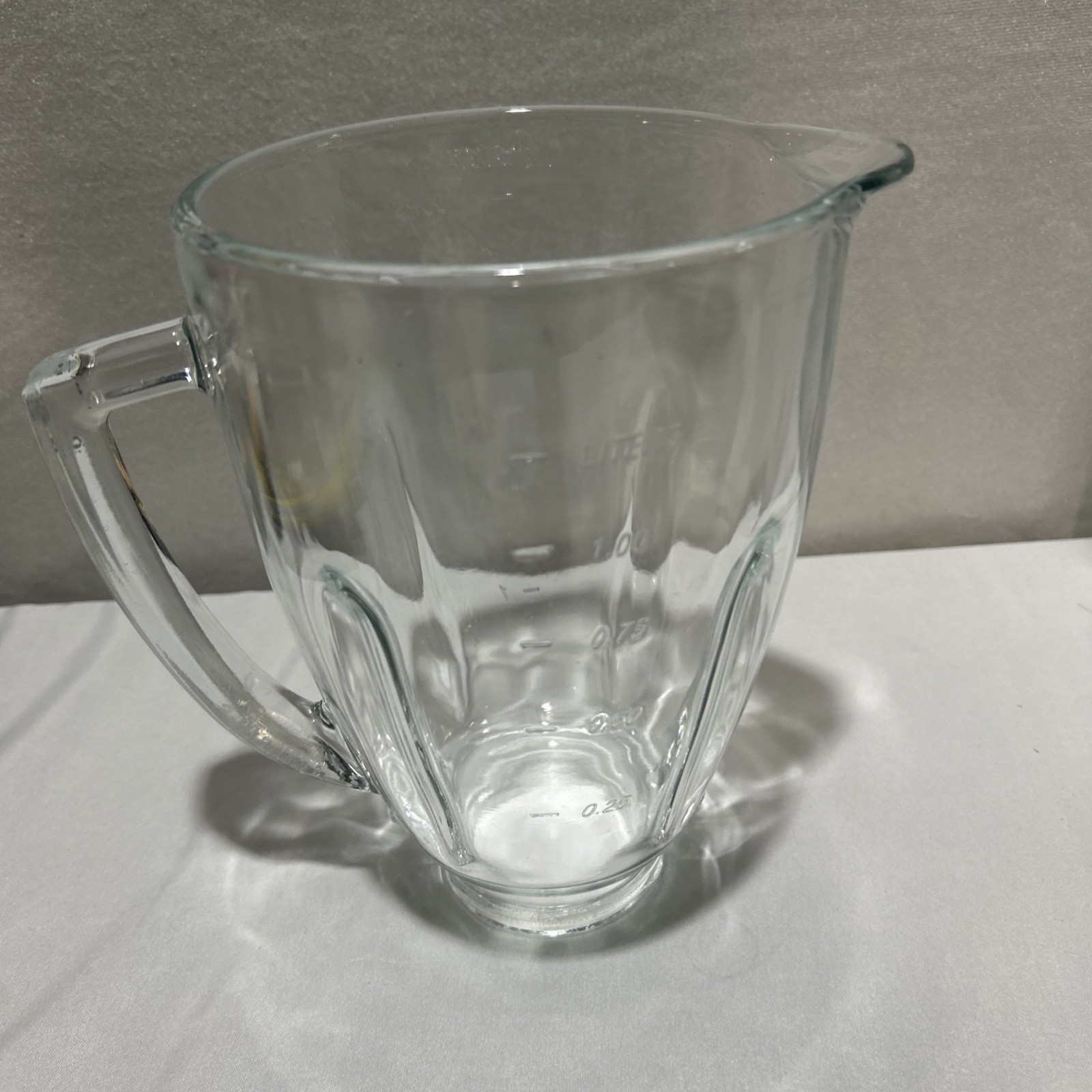 Oster Blender BRLY07 Replacement Parts - Round Glass Blender Jar