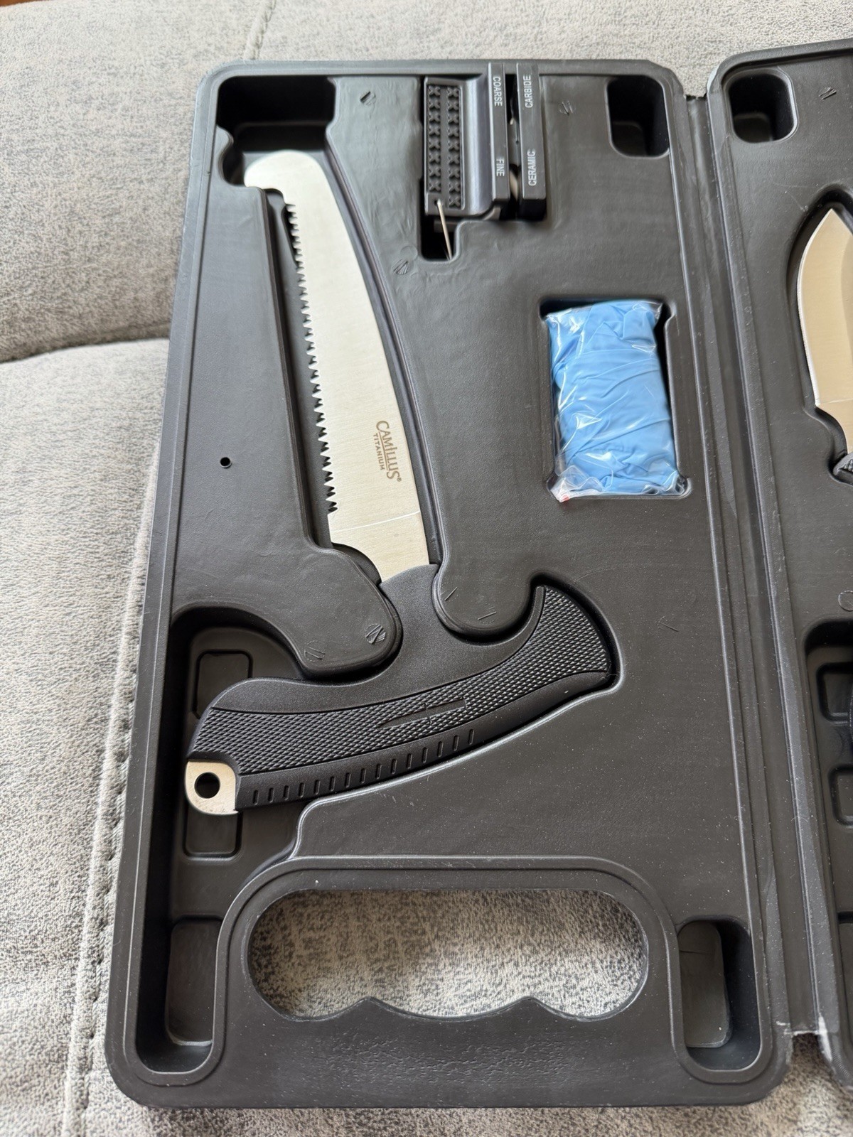 6-Piece Hunting Knife Set Gut Hook Caping Blades Game Processing Kit Case