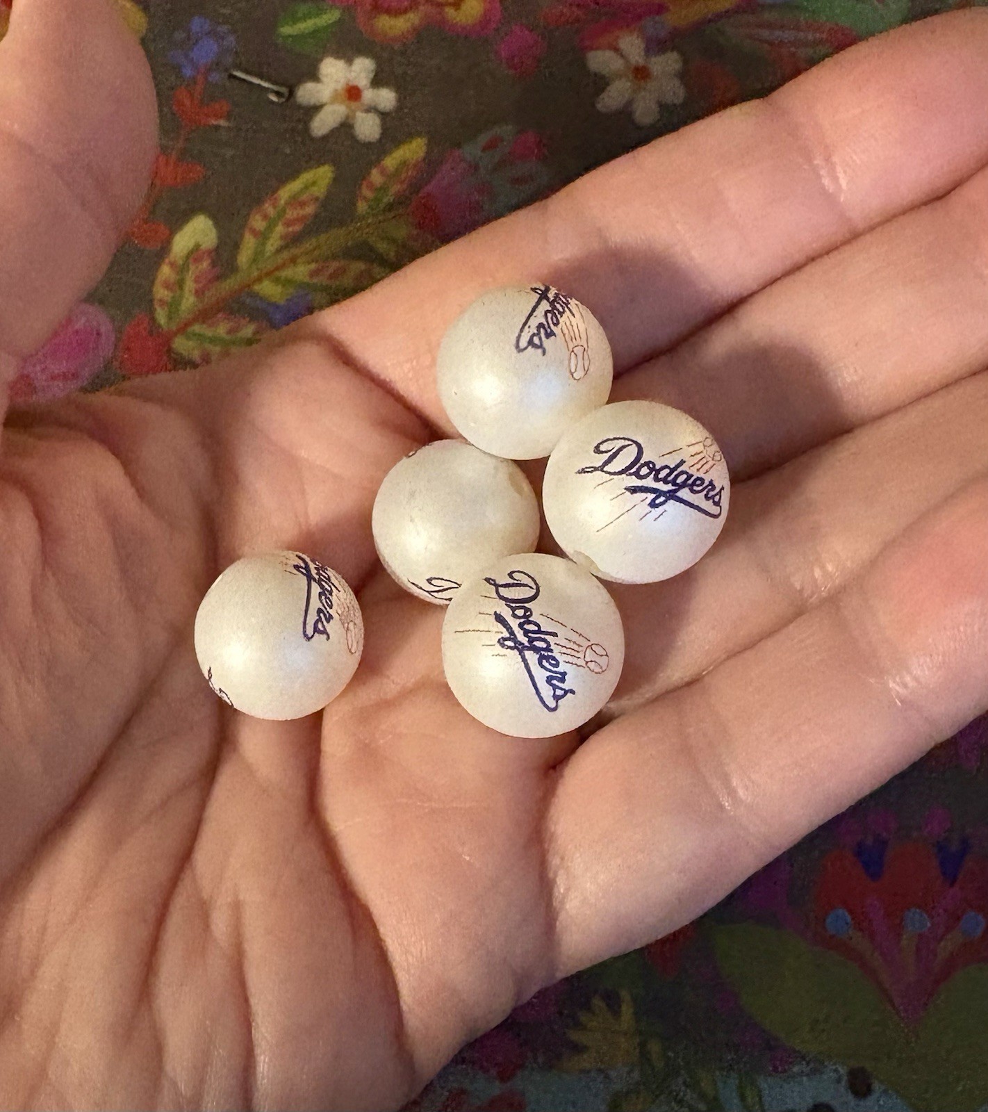 5 Piece LOS ANGELES BASEBALL Team Acrylic Focal Beads 16mm NEW Sports Style 2