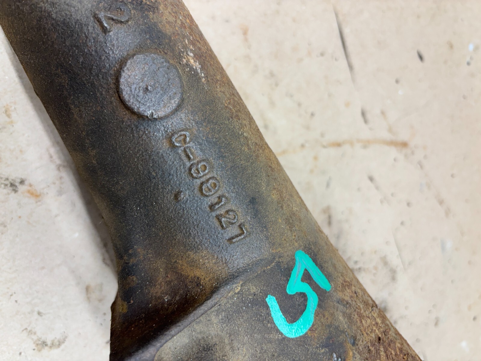 67 69 70 Dodge Plymouth Mopar B Body TailShaft Housing Tailhousing C-99127 4 SP