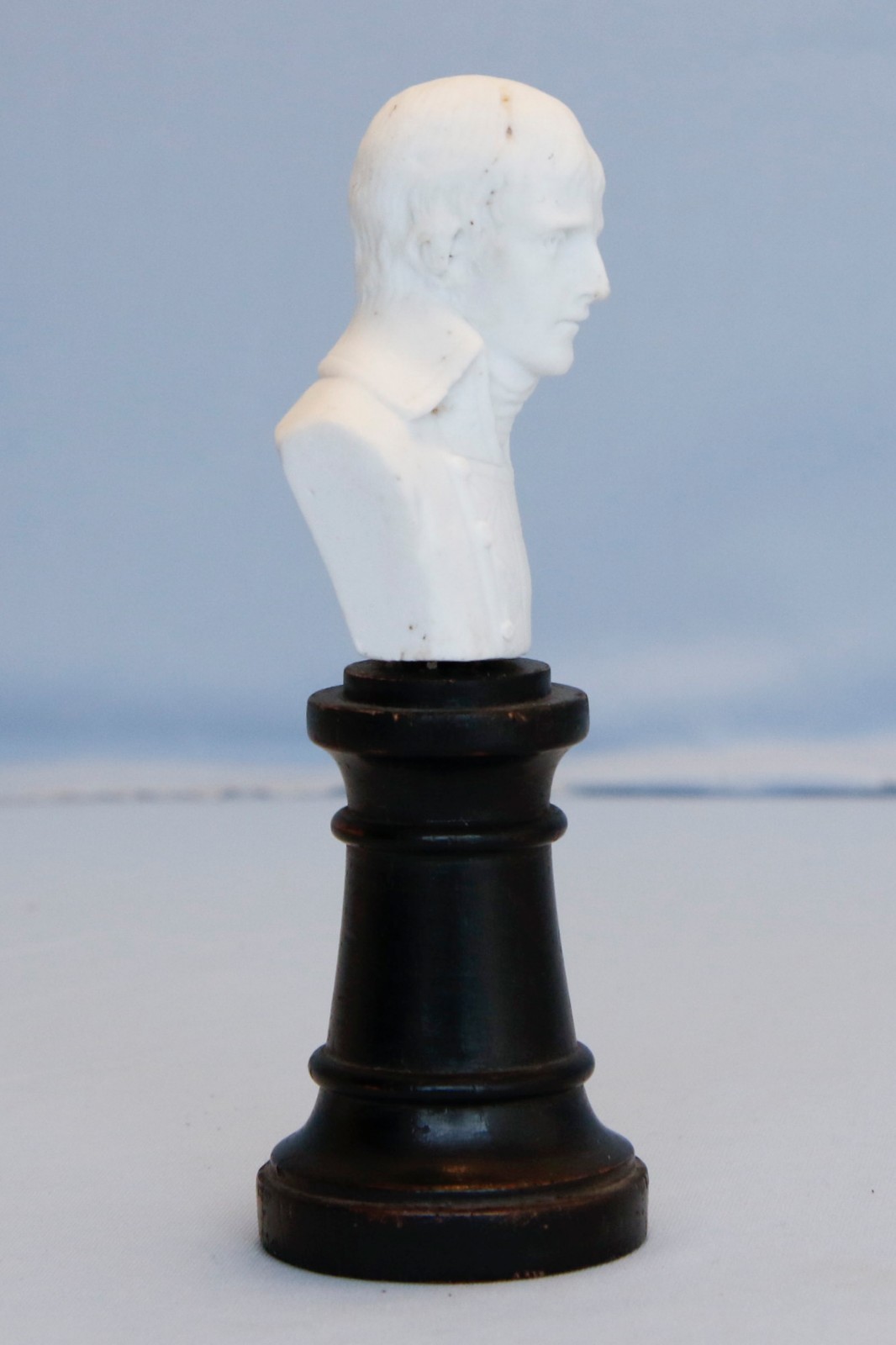 White Bust of French Emperor Napoleon Bonaparte Waterloo Battle War