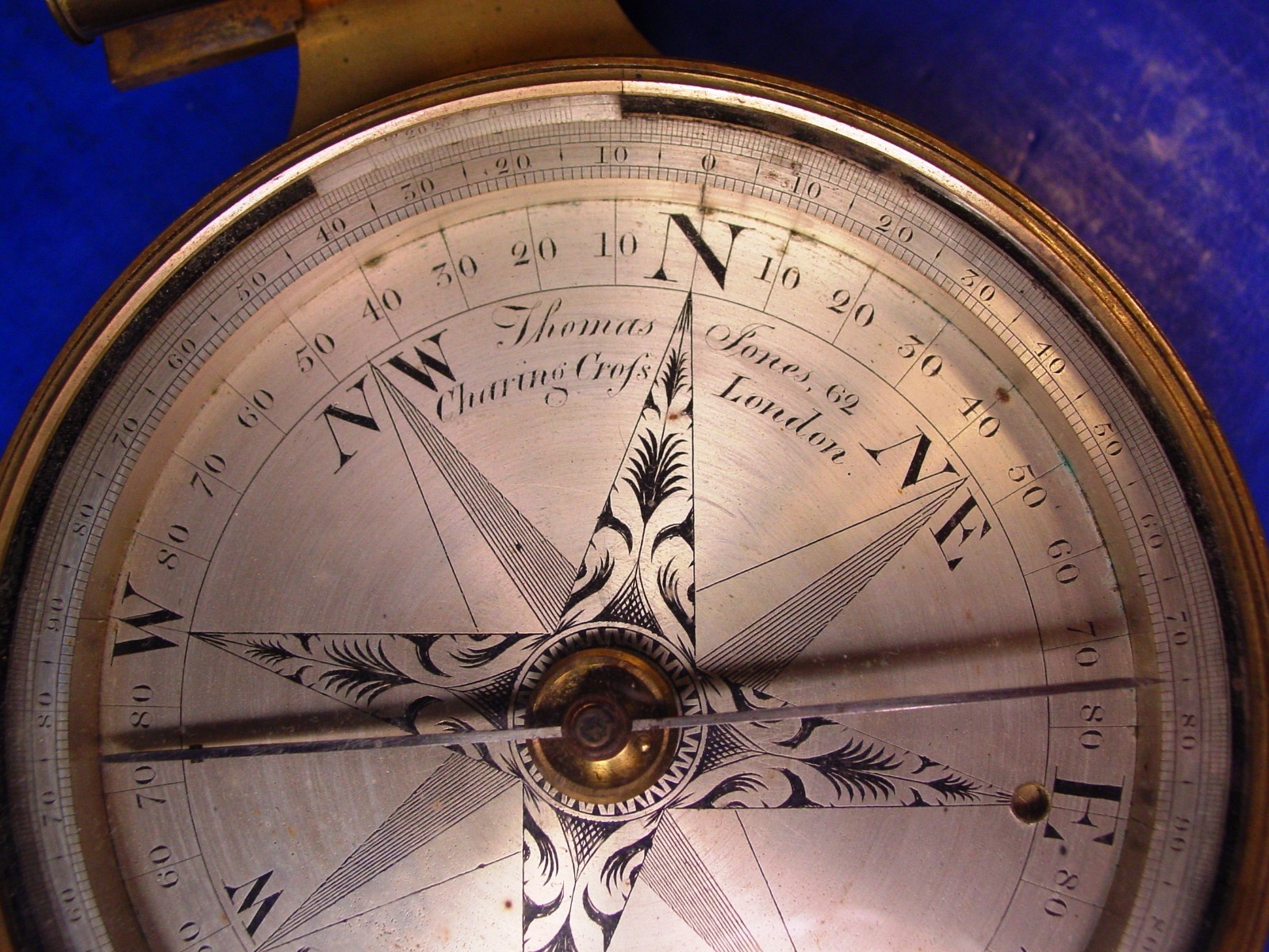 1816 Thomas Jones Compass folding Sight Vanes Vertical Arc - Rare Early Compass