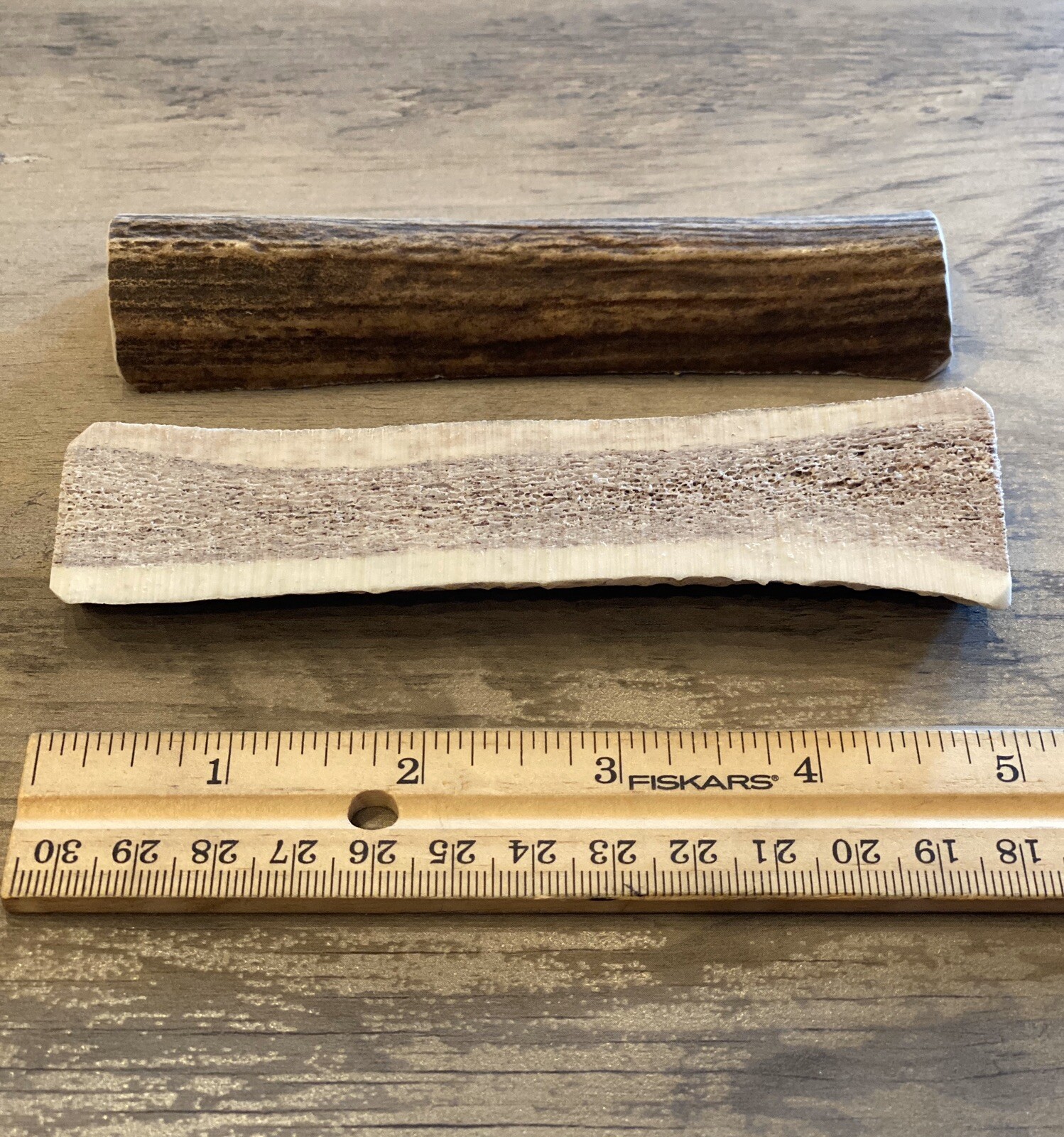 (6 PACK) SPLIT ELK ANTLER PREMIUM CHEWS (4-6") **OREGON ANTLER WORKS**