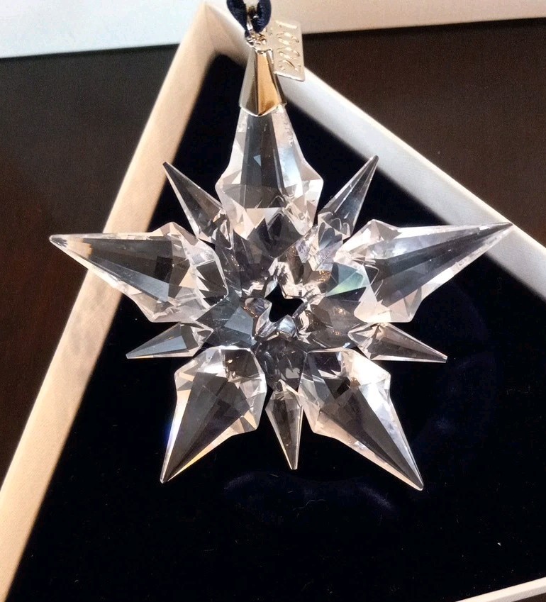 RARE Swarovski 2001 Large Snowflake Christmas Ornament w/ 14.5" Dealership Box