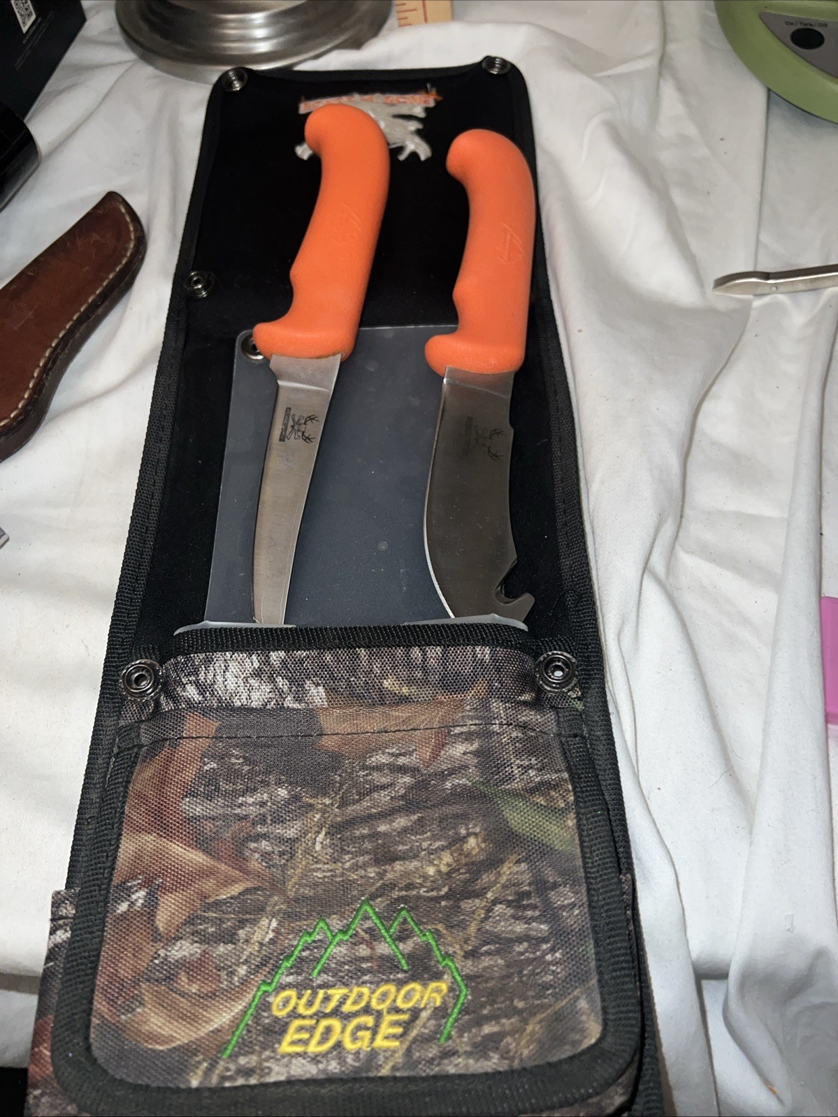 Outdoor Edge Game Skinners  Wild Cape And Wild Skin Knifes Blaze And Bone