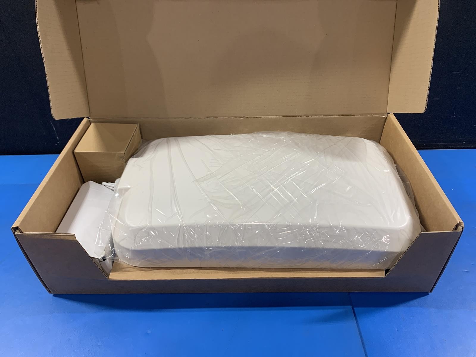 Panorama WMM4G-6-60-5SP 4x4 MiMo 4G/5G Directional Antenna