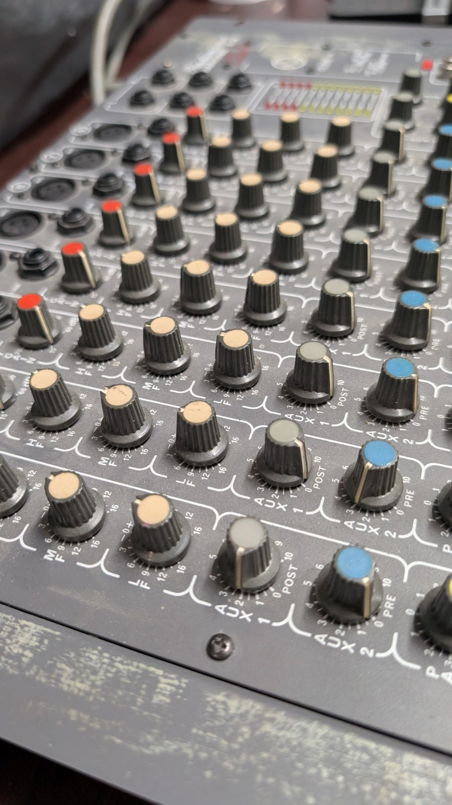 STUDIOMASTER DIAMOND 8-2RB MIXER