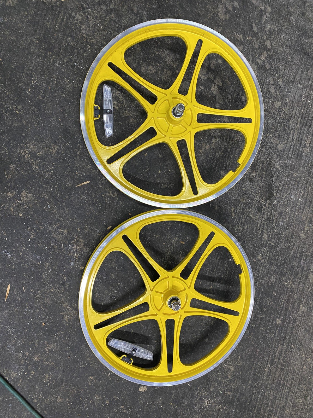 Mongoose BMX Stranger Things 20” Motomag Wheel Set