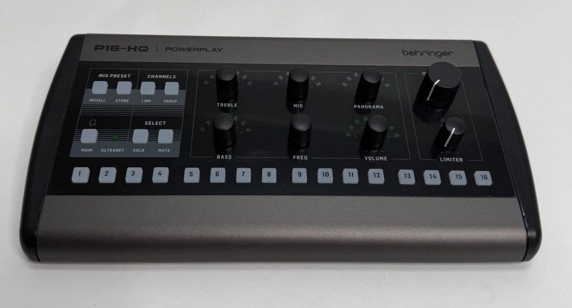 Behringer P16-HQ POWERPLAY 16-Channel Personal Monitoring Mixer