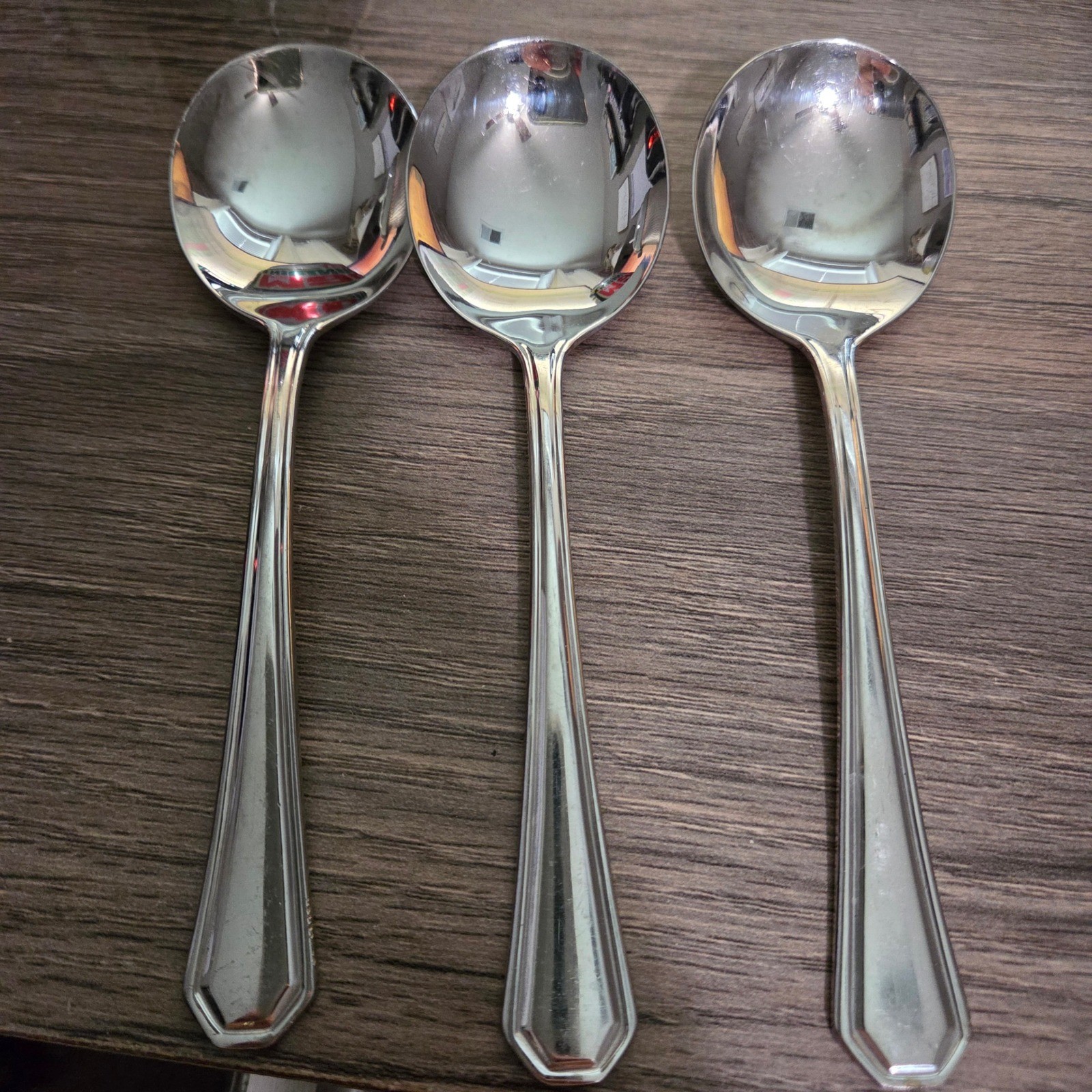 Wallace Casino 18/10 China Soup Spoons Set of 3 Silver Tone Stainless Steel