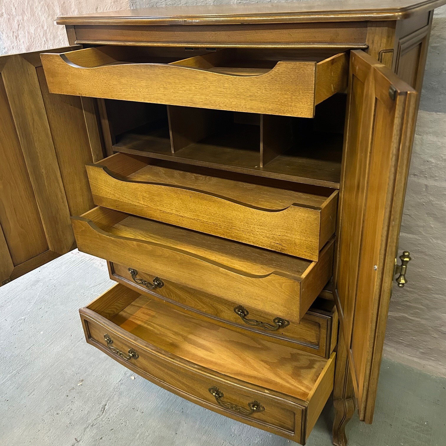 Drexel Heritage 2 door, 2 drawer dresser