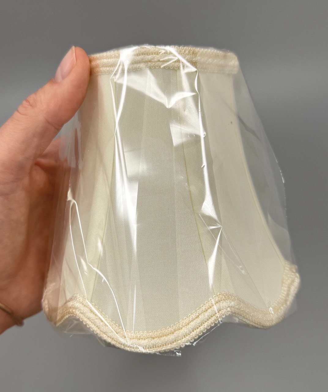 ⭕️ NEW CANTERBURY ROSEART 5” BONE SCALLOPED SILK LAMPSHADE CLIP ON NOS