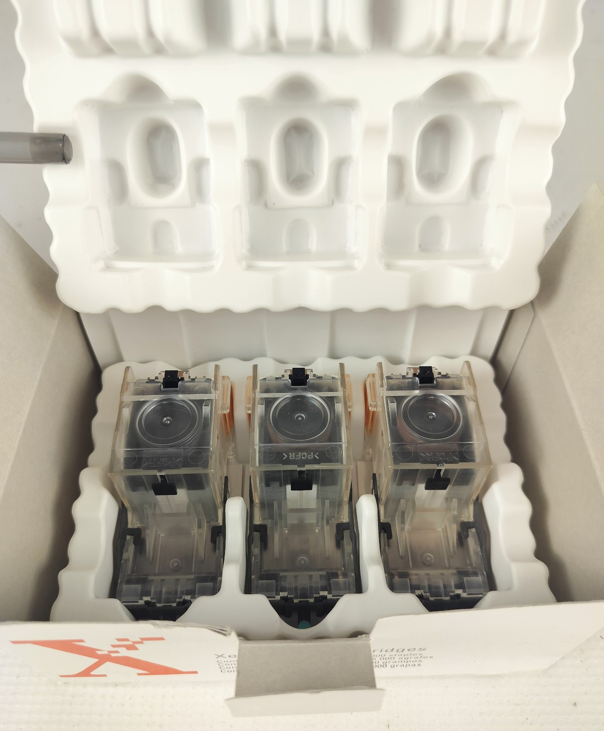 Xerox 108R00493 Staple Cartridges (108R493) 15,000 Staples Per Box