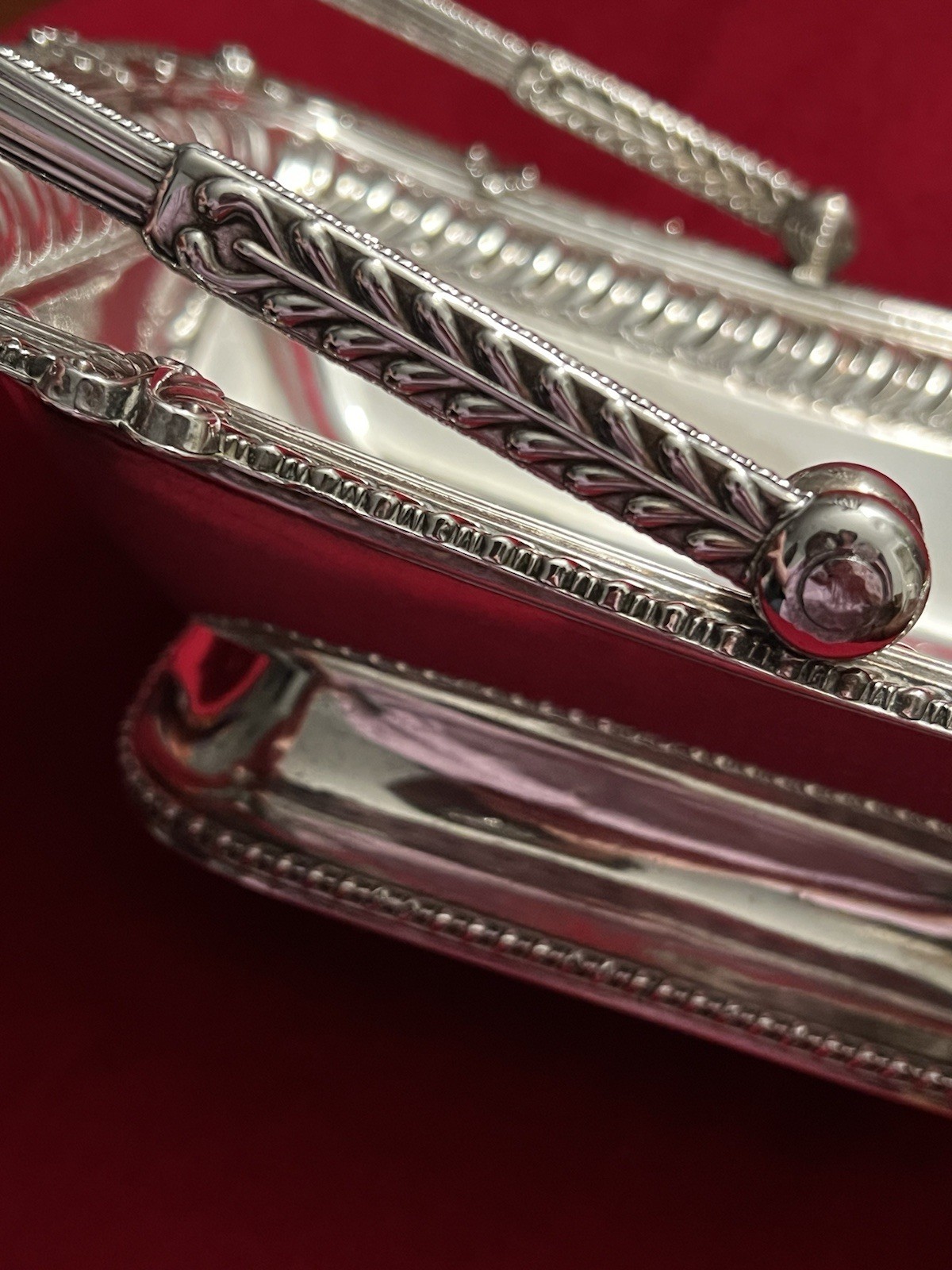 Large George III Old Sheffield Plated Handled Cake Basket W/Shell Border C.1810s