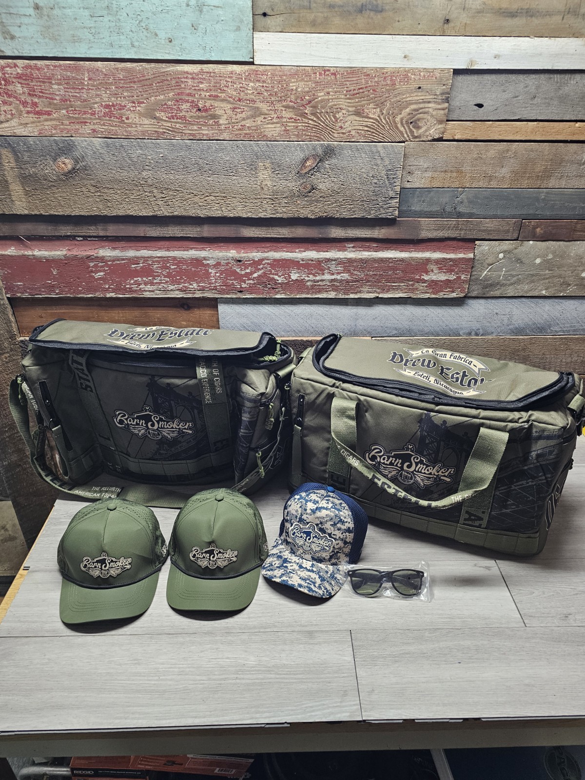 2 Drew Estates Barn Smokers Duffle Bags And Accessories