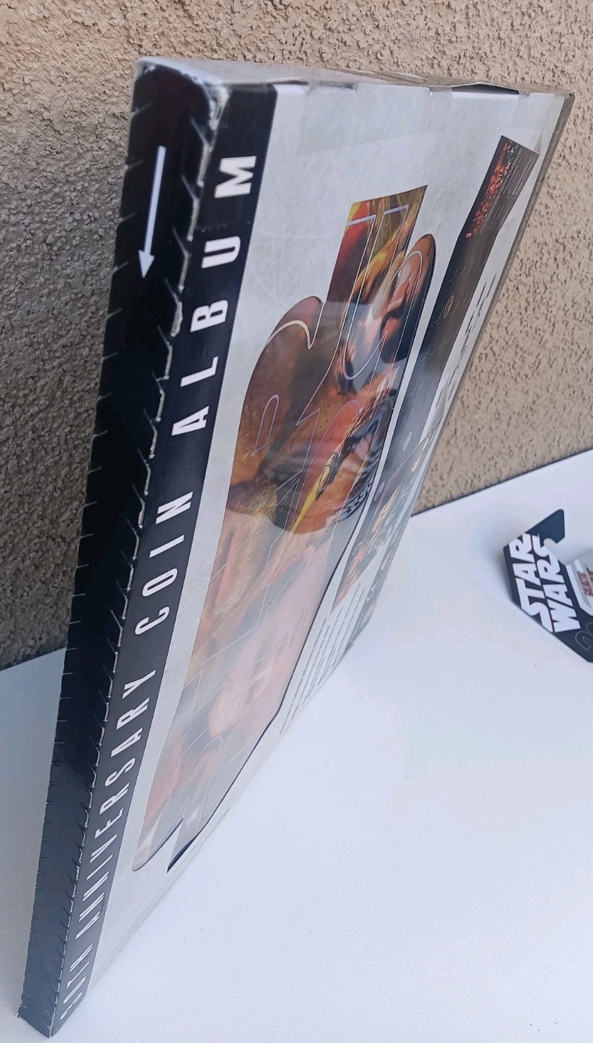 Star War 2006 30th Anniversary Coin Album With Luke Skywalker Figure 2 Lot.✨☘️