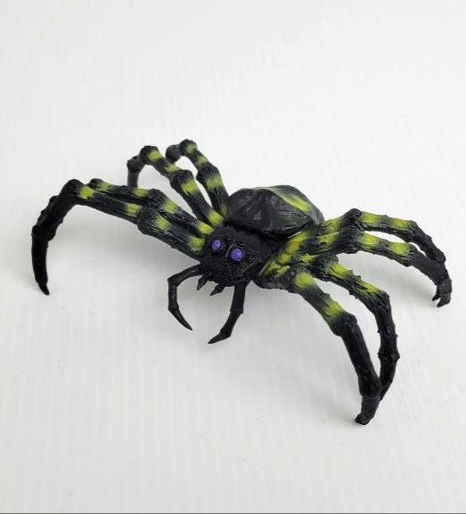 Bandai HG Godzilla Destroy All Monsters Kumonga 1968 Gashapon 5" Wide Figure