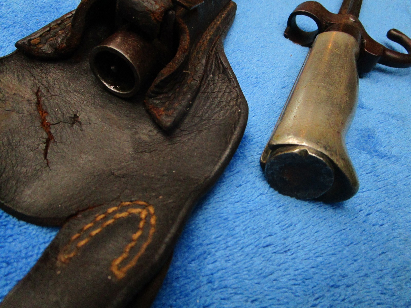 ORIGINAL ANTIQUE M1886 FRENCH LEBEL "ROSALIE" BAYONET AND SCABBARD WITH FROG