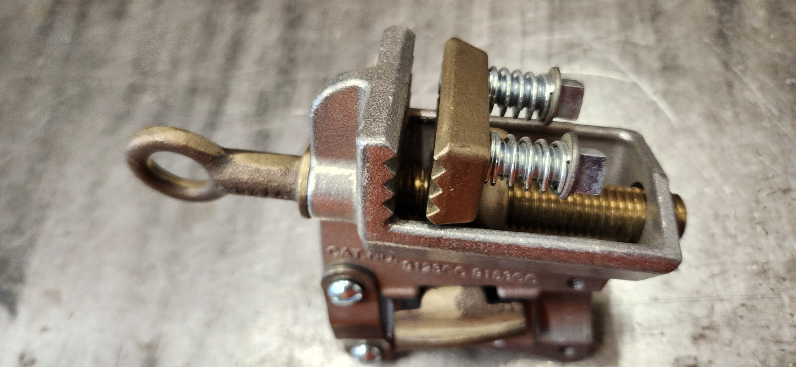 NEW Hastings 9153CC 9153 1-1/2" Tower & Flat Face Screw Ground Clamp Eye Handle