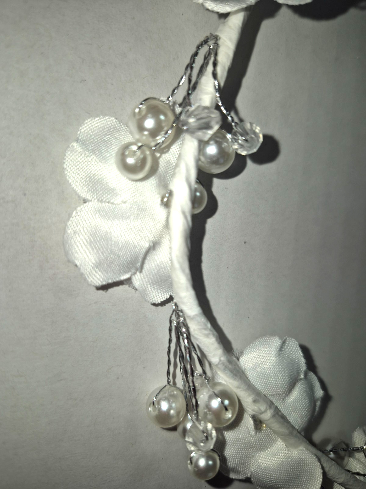 Girls First Communion Veil White Floral Crown w Pearls Rhinestones Headpiece NWT