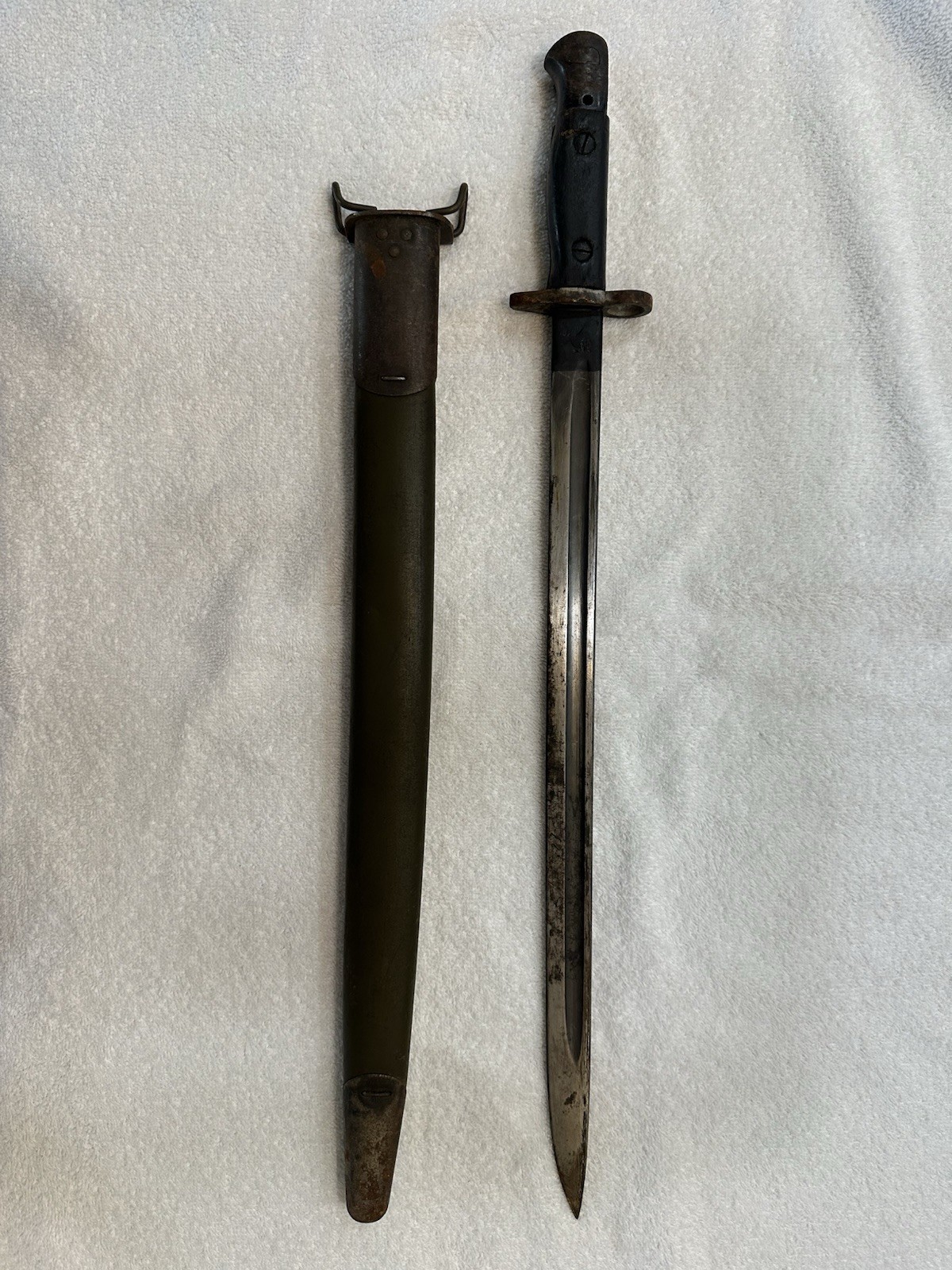 ANTIQUE WW1 1907 WILKINSON SWORD PATTERN BRITISH RIFLE BAYONET & SCABBARD