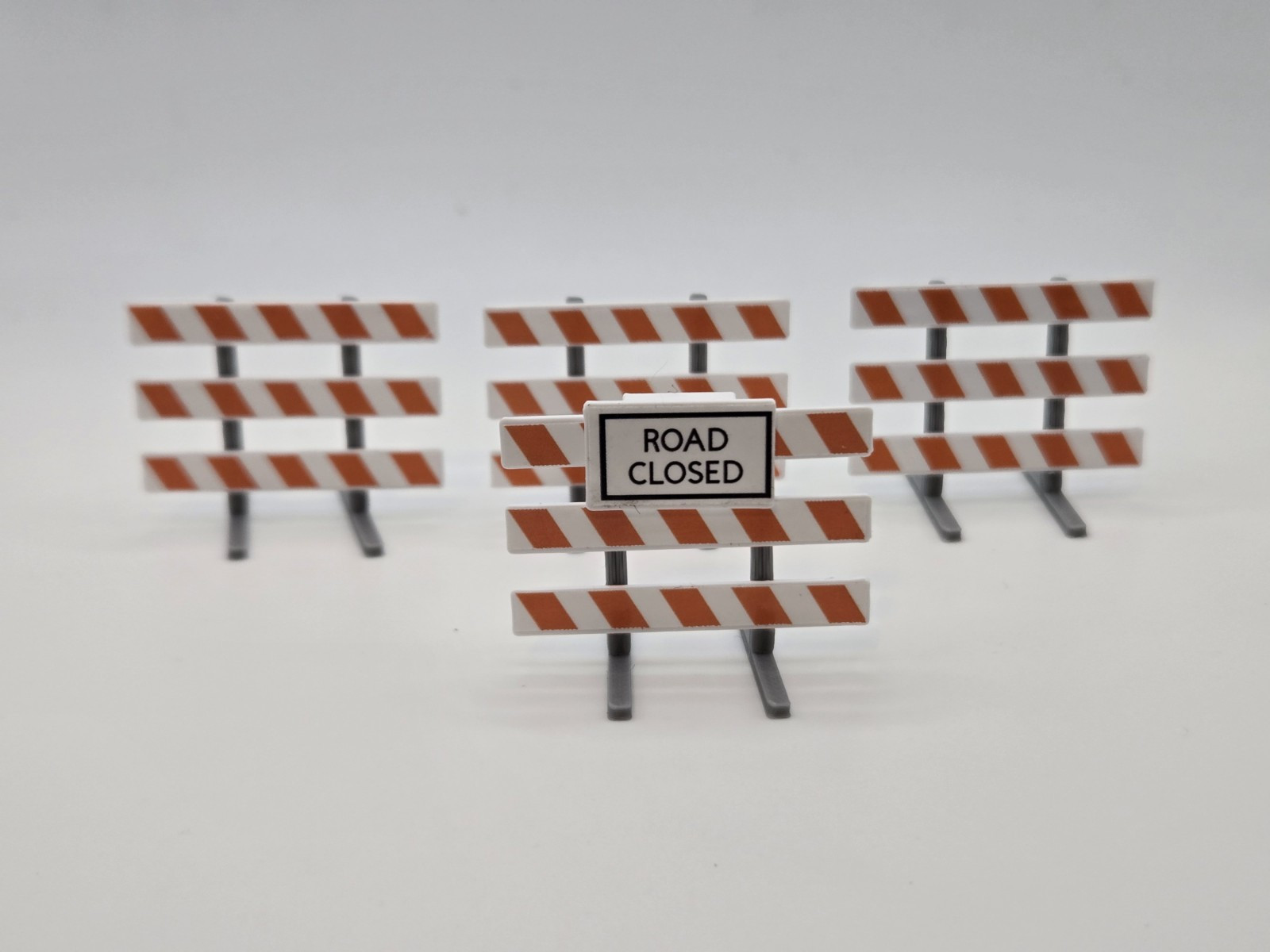 1/64 Scale Type III Barricade *4 Pack* with Road Closed Sign