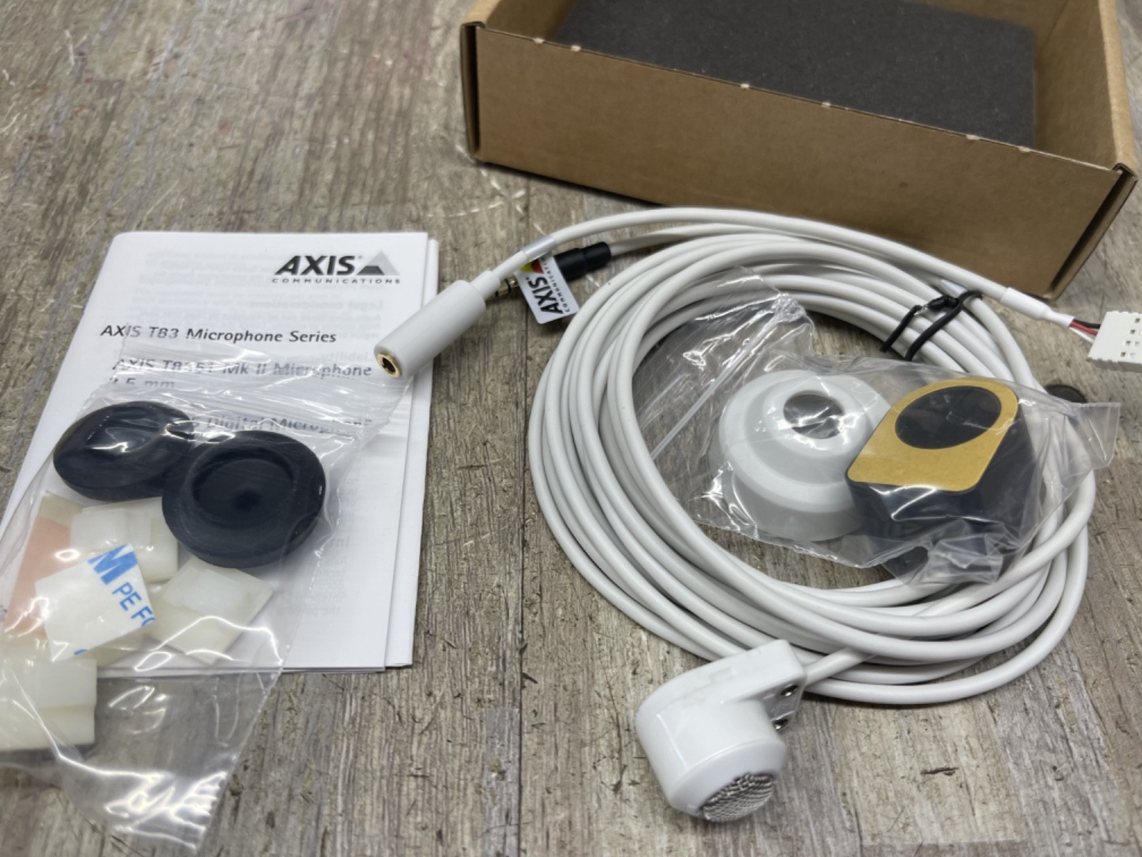 NEW AXIS 01561-001 T8355 Wired Digital Microphone - FREE SHIPPING - ZX