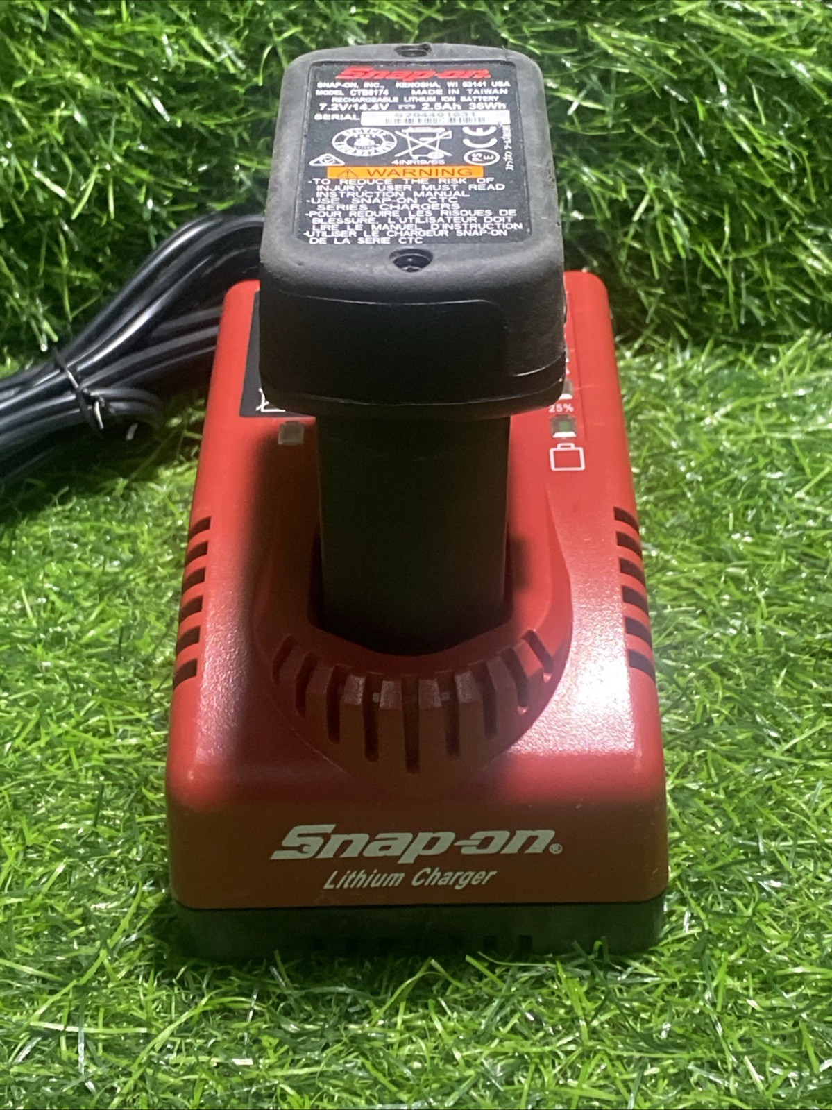 Snap-On 1/4" Cordless Long-Neck Ratchet - 14.4v - CTR817, Charger & Battery Mint