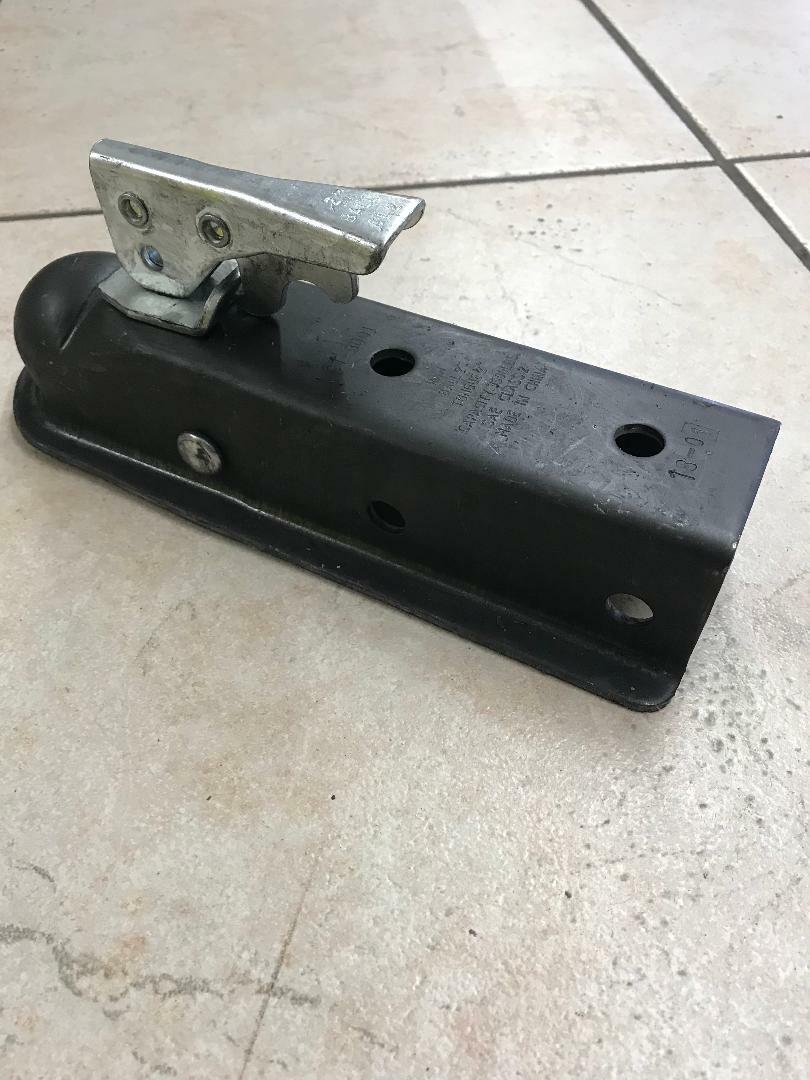 NEW 2" STRAIGHT TRAILER COUPLER, 3500 LBS, FITS 2" WIDE CHANNEL, 2" BALL