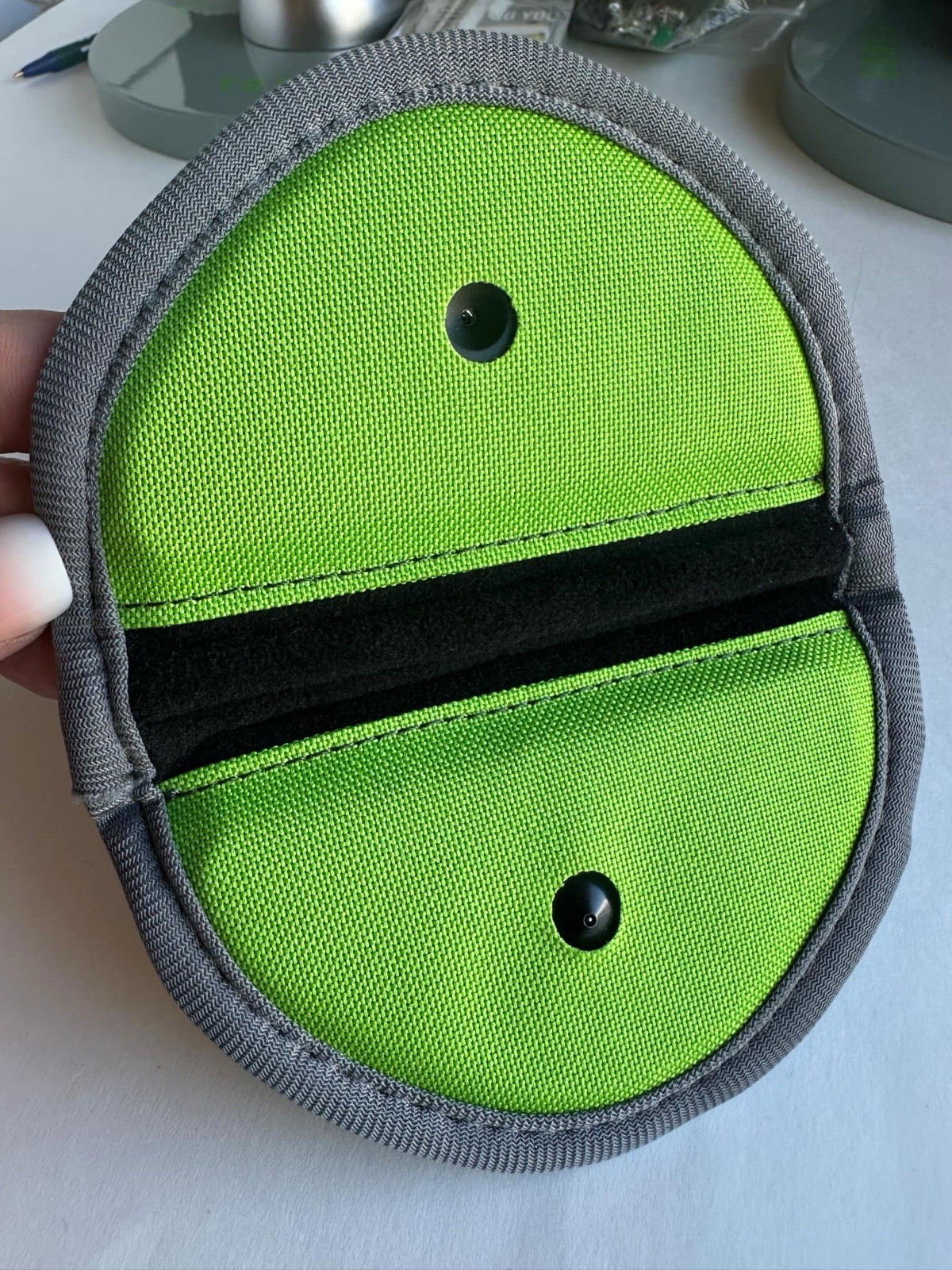 XL YONDR Used Locking Phone Pouch Volume Pricing Available Yonder