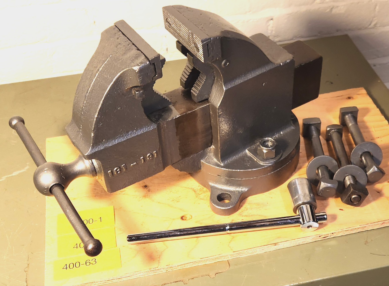 Prentiss NY Bench Vise #181 191 with Swivel Base & Pipe Jaws, 50# Heavy Duty!