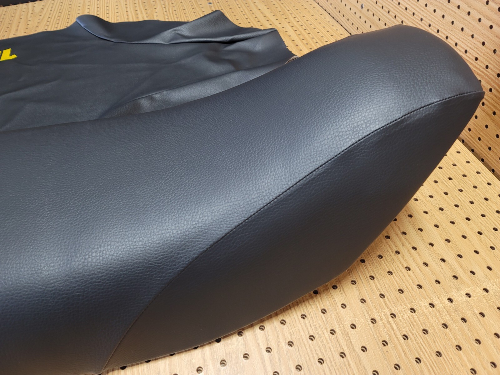 SUZUKI LT125 SEAT COVER SUZUKI ALT 125 SEAT COVER 1983-1987 MODEL [S*-77]