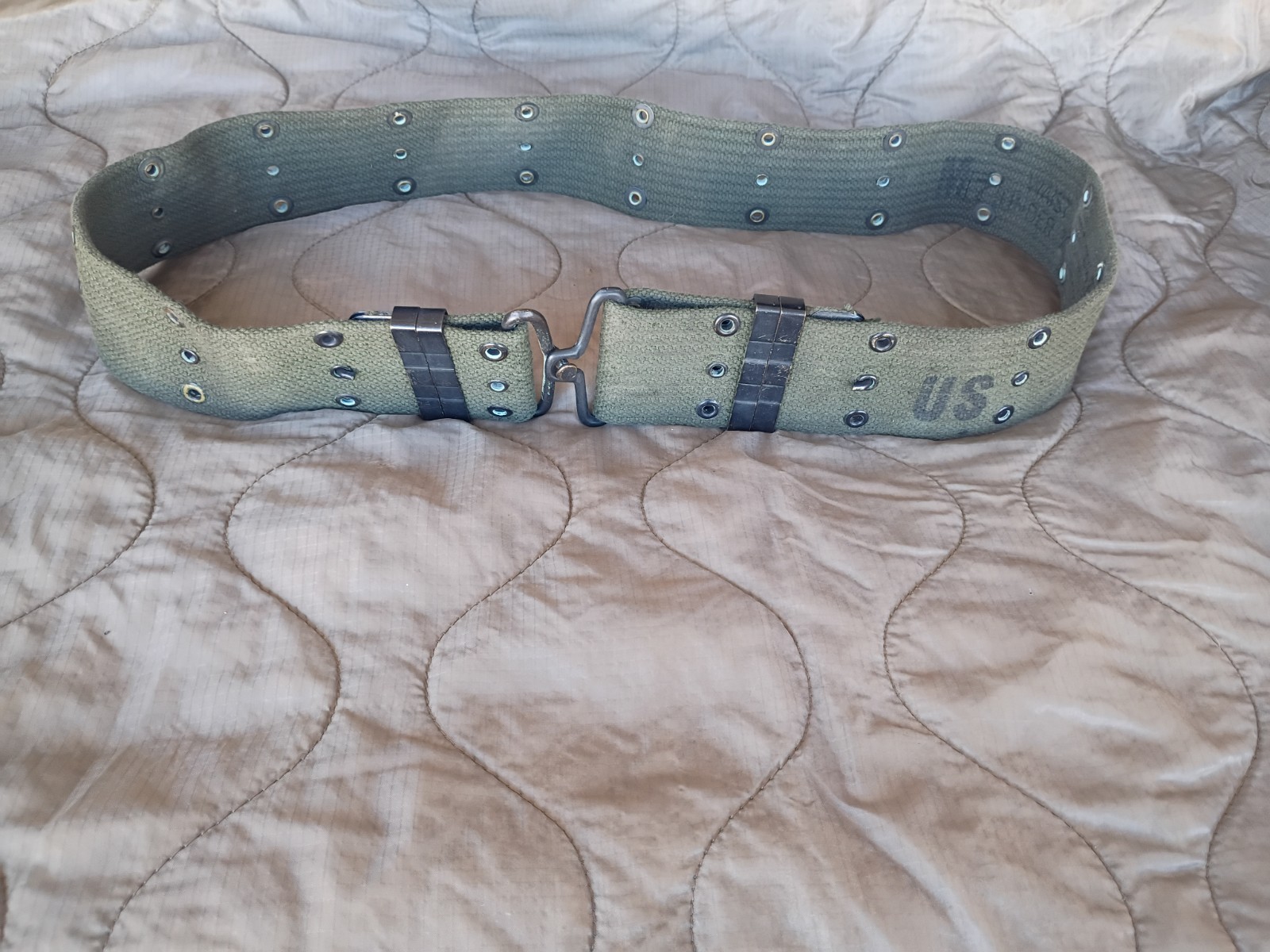 Vietnam  US Army M1956 Canvas Pistol Web Belt 1967 Dated Size Medium NOS