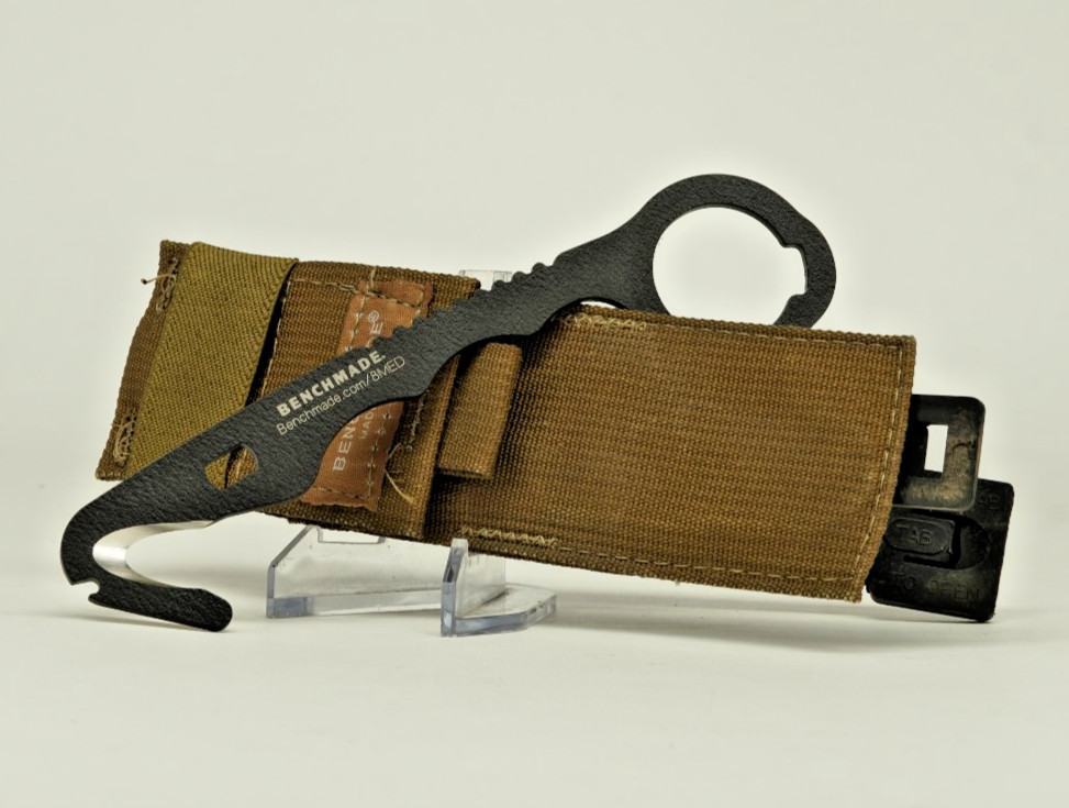 Benchmade 8MED Emergency Field & Rescue Hook Strap Cutter 8 MED Tan Brown Coyote