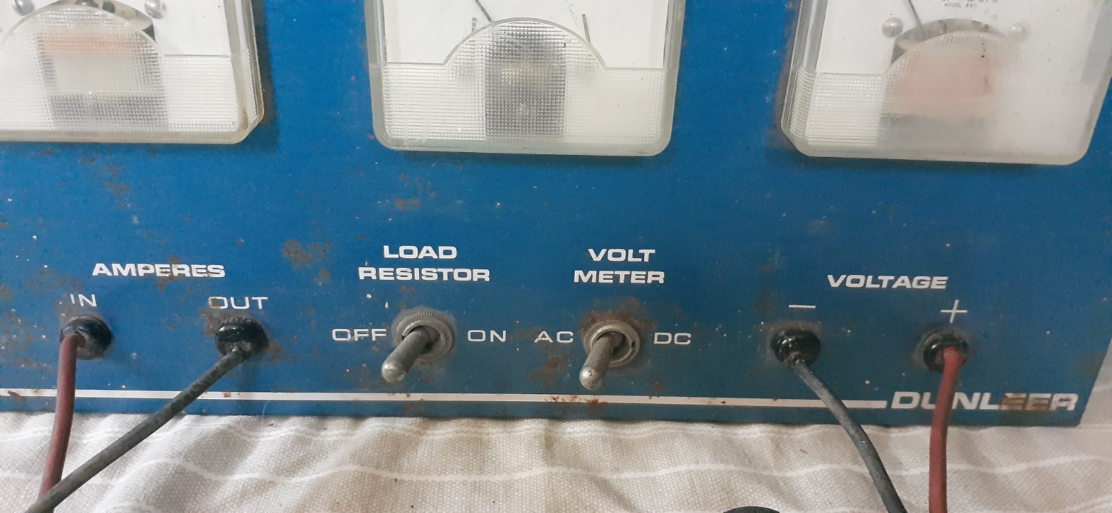 Vintage Dunleer Automotive Car Portable Alternator Tester AC/DC Volts, Ammeter